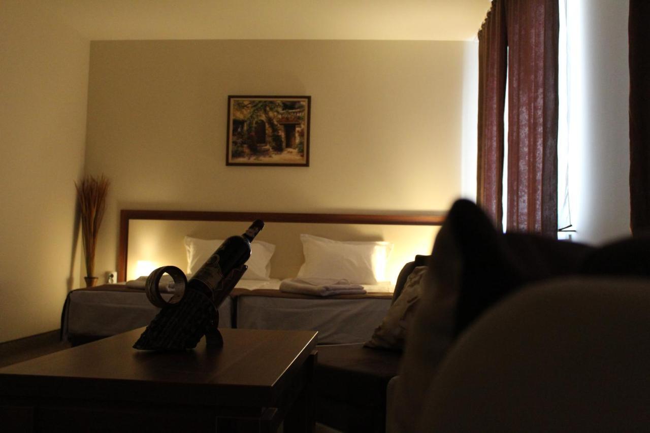 Family Hotel Bulgaria Kharmanli Extérieur photo