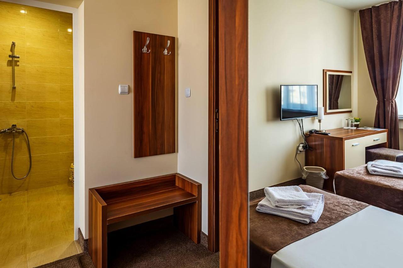 Family Hotel Bulgaria Kharmanli Extérieur photo